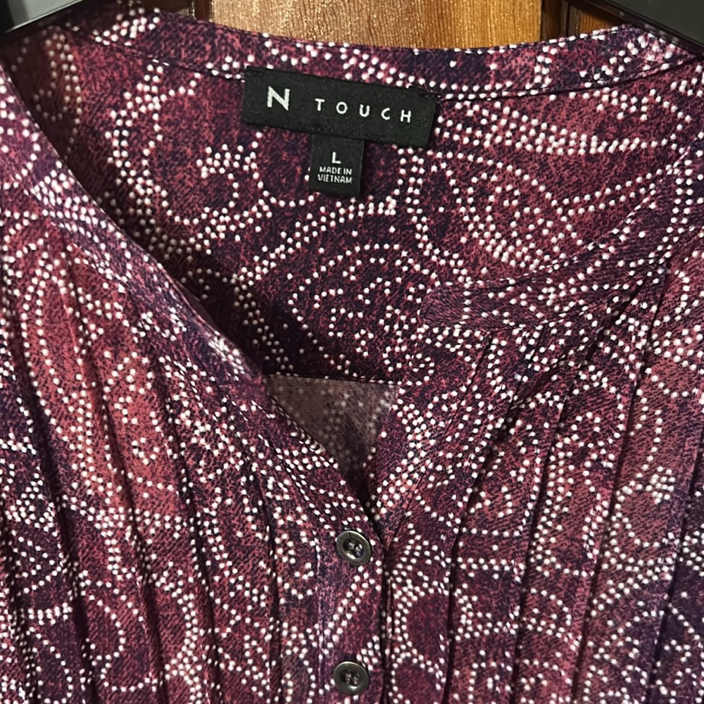 N Touch Size Large Top - Picture 3 of 3